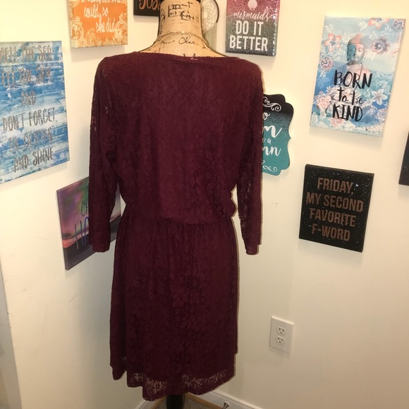Maroon Lace Dress - Picture 3 of 3